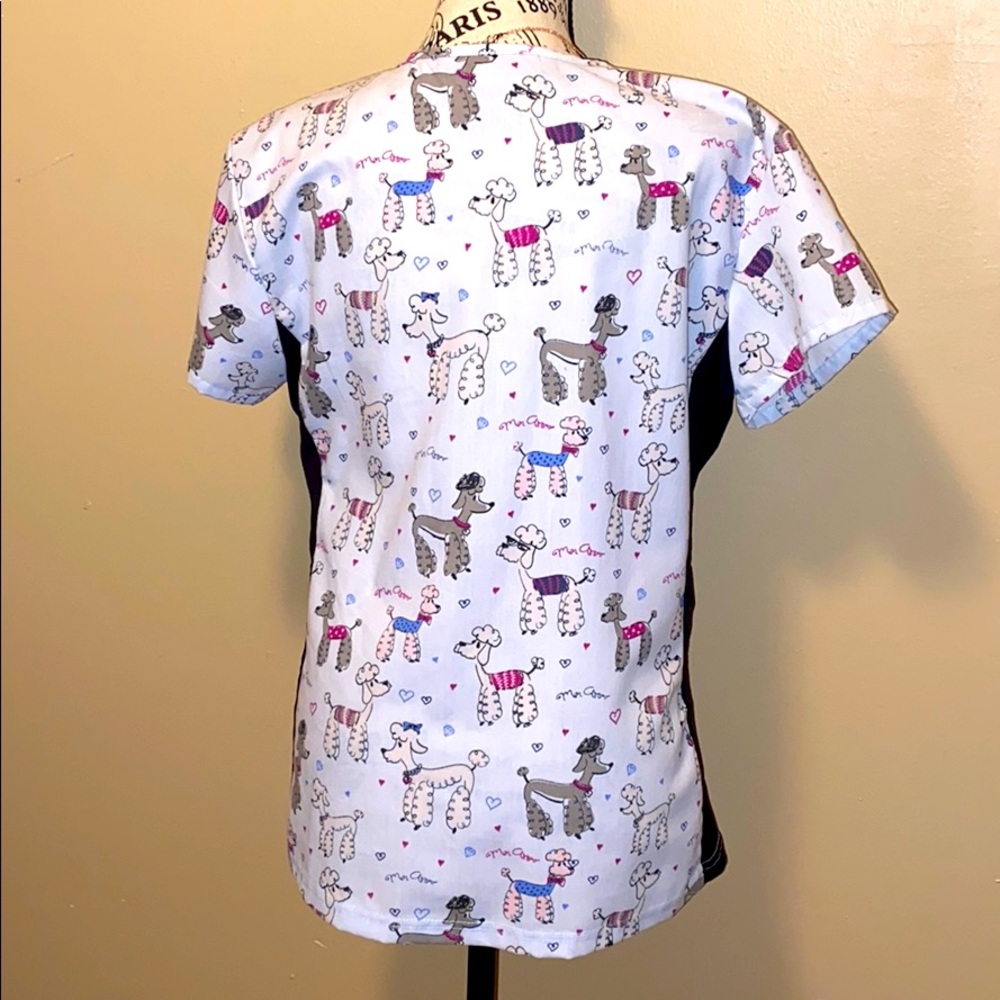 Scrub shirt - Picture 2 of 3